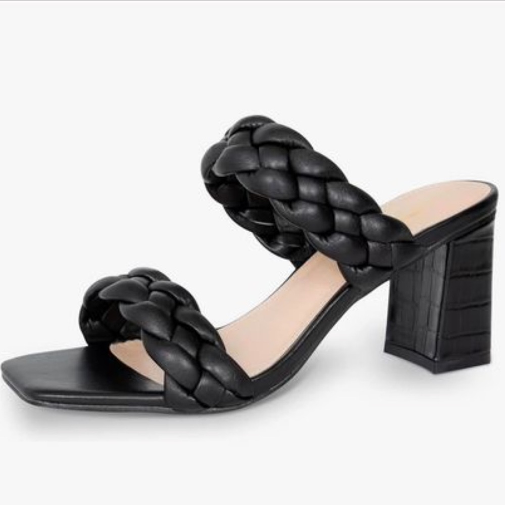 Braided Black Heels Size 9
